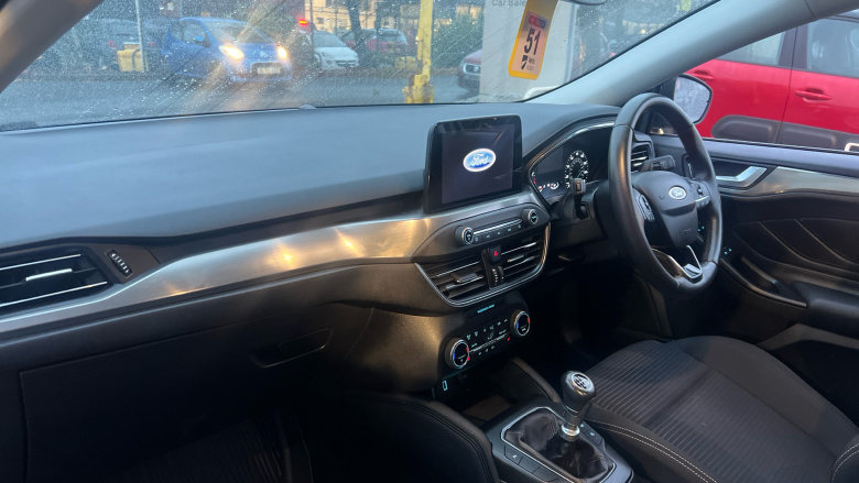 Ford Focus 1.0 EcoBoost Hybrid mHEV 125 Titanium Edition 5dr Petrol Hatchback